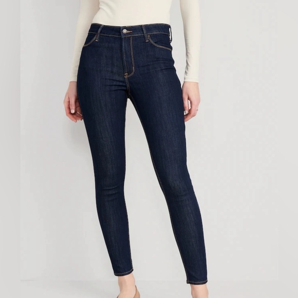 Old Navy Denim - Old Navy Jeans mid rise super skinny